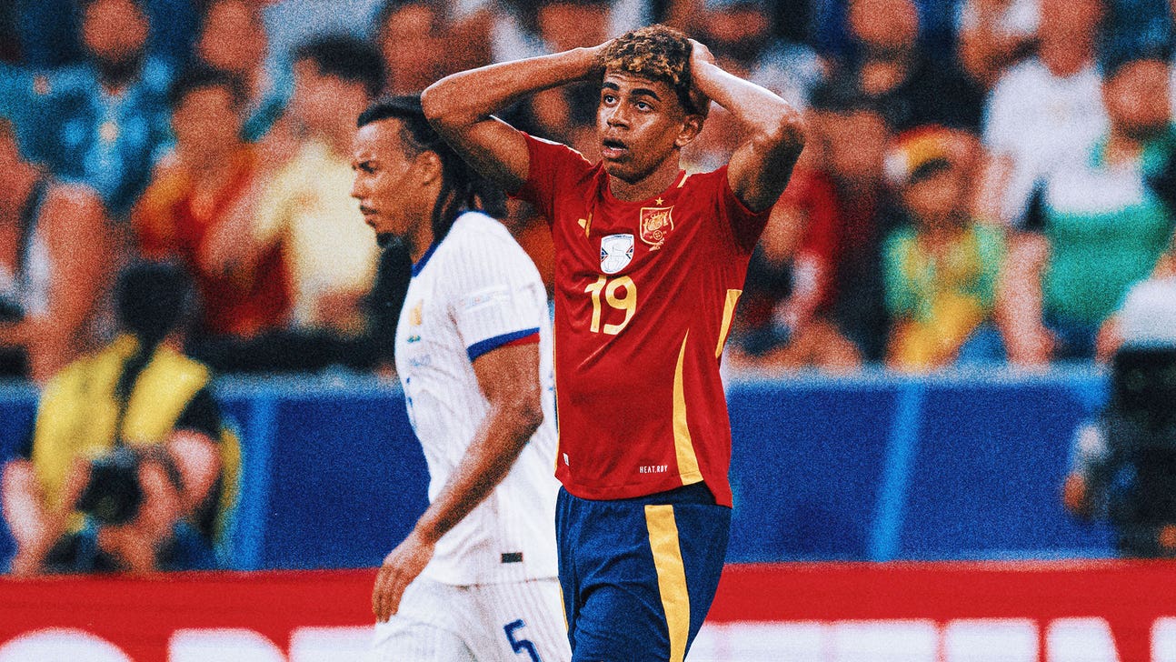 'Genuis' Lamine Yamal urged to show 'humility' by Spain coach Luis de la Fuente