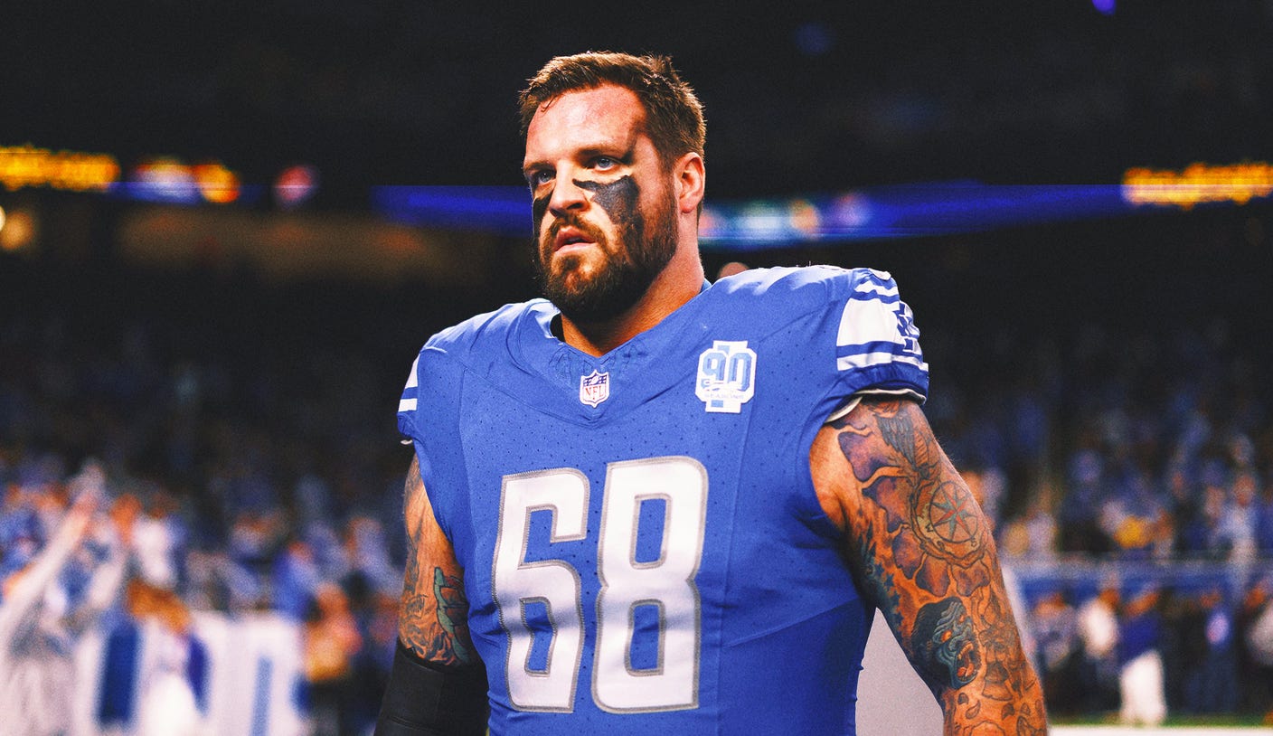 Taylor Decker, Lions agree to three-year,  million extension