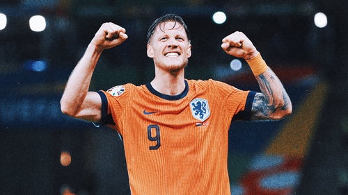 EURO CUP Trending Image: Lionel Messi called him a 'fool' — but Wout Weghorst's smart play boosts the Netherlands