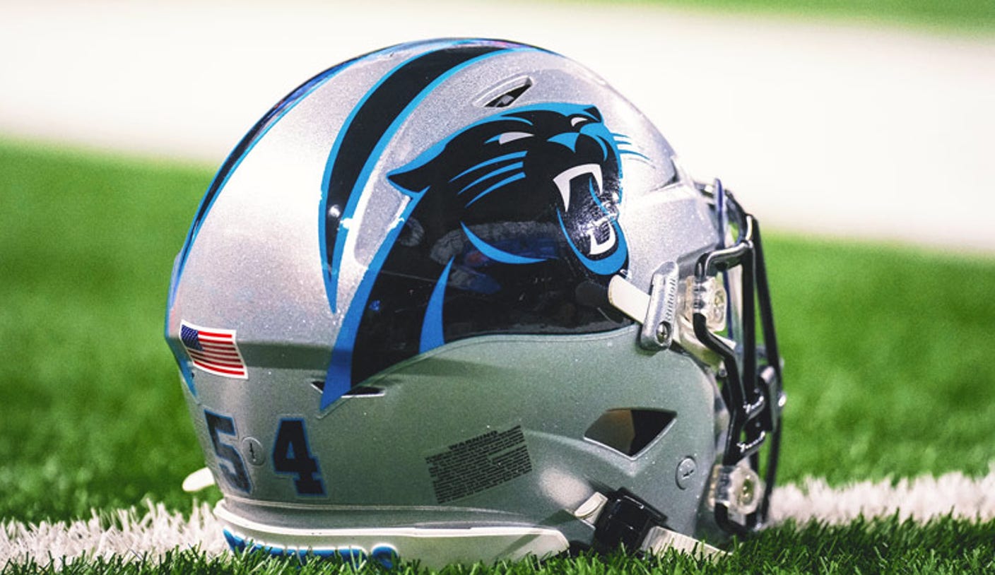 Plane carrying Panthers players, staff runs off taxiway after landing in Charlotte