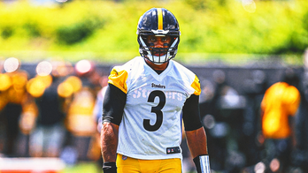 Steelers' Quarterback Conundrum: Wilson Favored, But Fields' Odds Surge