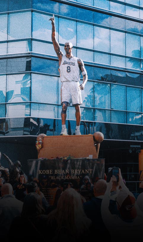 Lakers will reportedly unveil statue of Kobe Bryant, daughter Gianna in private ceremony Friday
