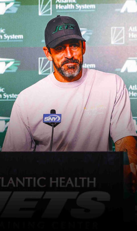 The biggest storyline of Aaron Rodgers' summer? That he's not the story.