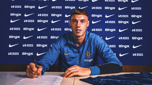 PREMIER LEAGUE Trending Image: Cole Palmer signs new deal at Chelsea to keep him at club until 2033