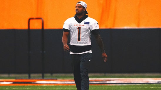 Bengals WR Ja'Marr Chase skips practice again amid contract standoff, Week 1 status uncertain