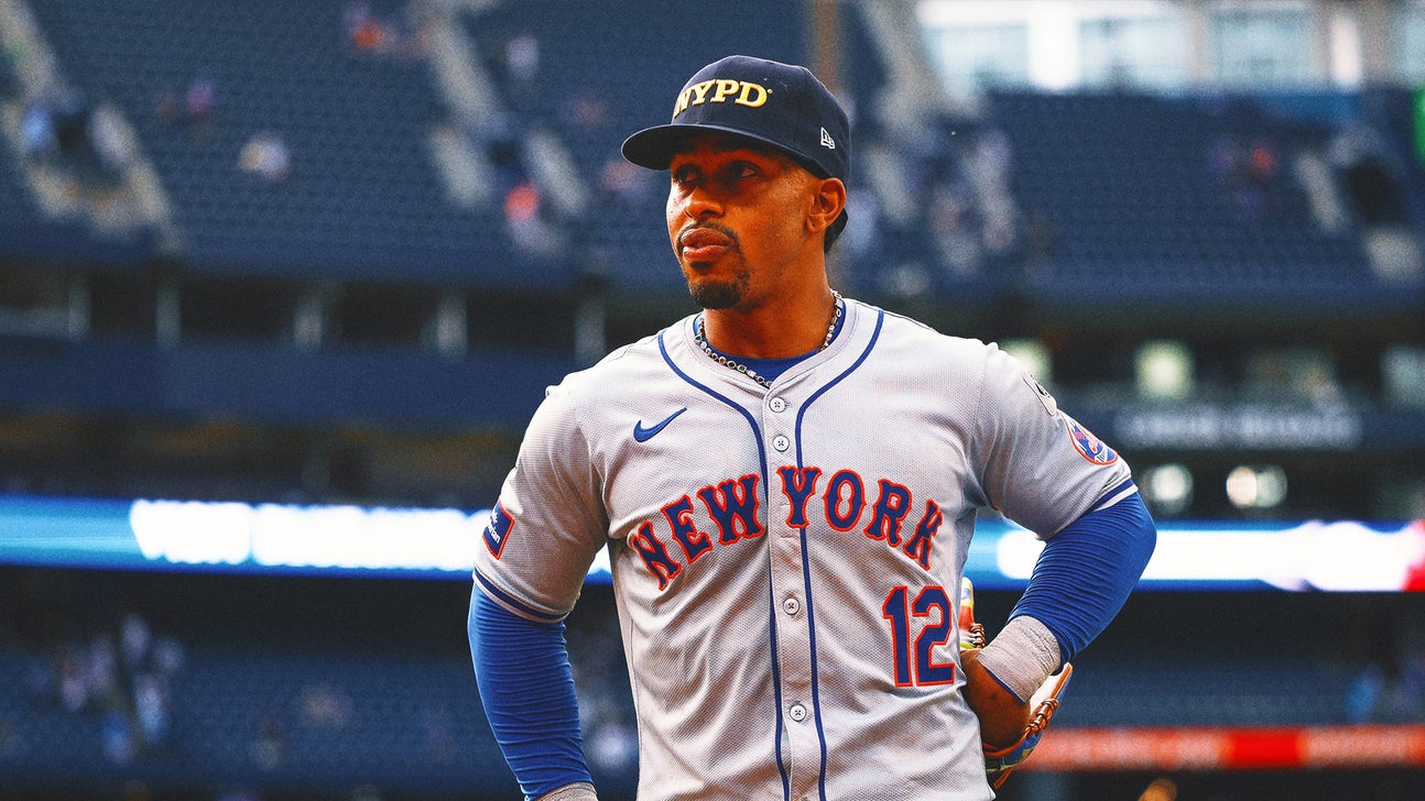 Francisco Lindor (back) says he'll have to play through pain when he returns to Mets