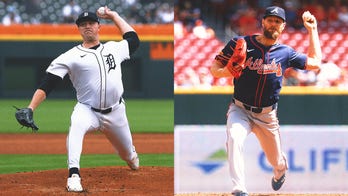 Sale or Skubal in a Game 7? Ohtani's 50/50 or Acu?a's 40/70? Smoltz weighs in
