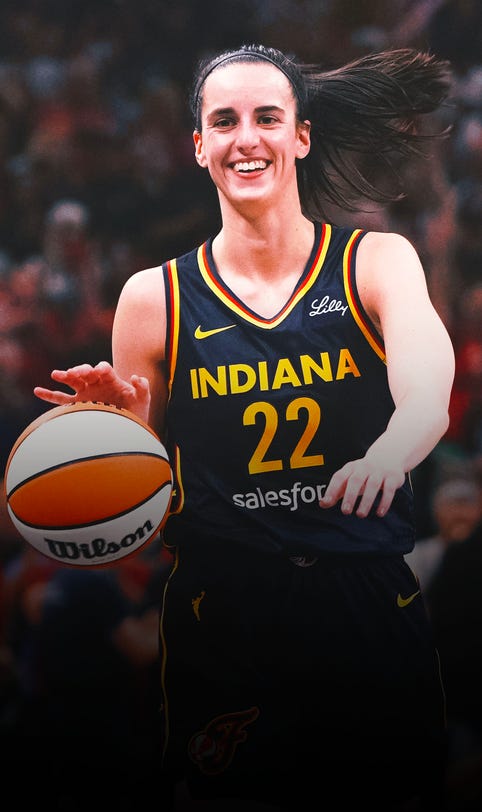 Caitlin Clark breaks WNBA rookie scoring record on career day