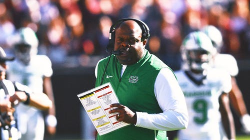 NEXT Trending Image: Marshall HC Charles Huff makes biscuit-related NIL pitch to Ohio State players