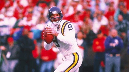 NFL Trending Image: Ex-Vikings QB Tommy Kramer, inspired by Brett Favre, says he has dementia