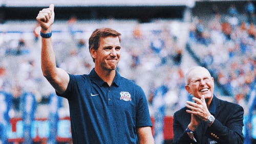 NFL Trending Image: Eli Manning leads group of first time nominees for Pro Football Hall of Fame