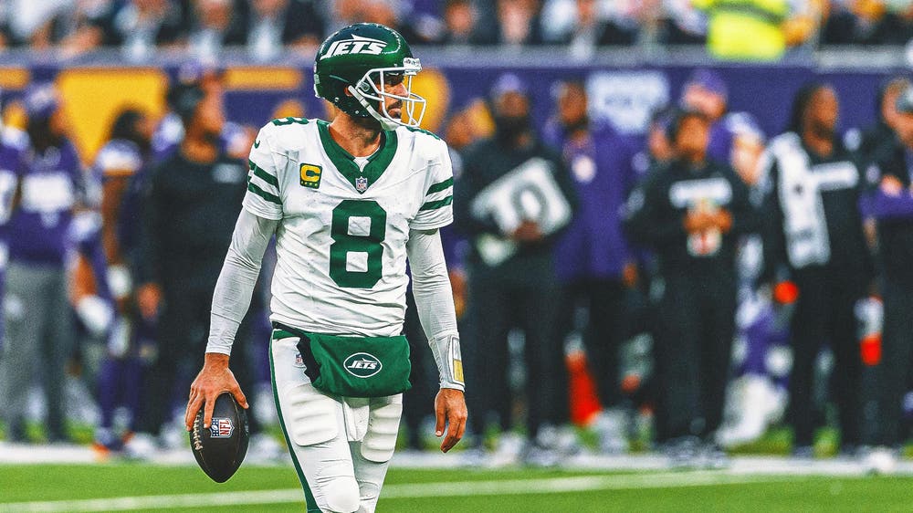 Aaron Rodgers leaves London 'banged up,' dealing with low ankle sprain