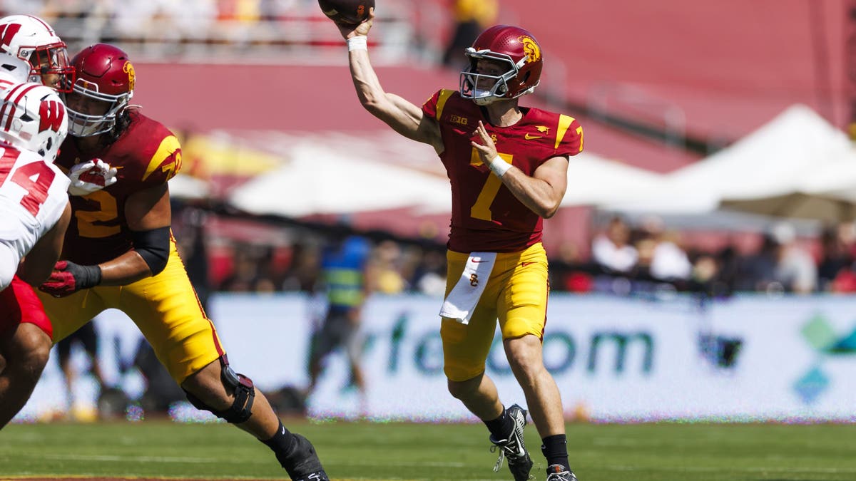 USC QB Miller Moss has completed 106 of 162 passes (65.4%) for 1,198 yards with eight touchdowns and two interceptions this season. (Photo by Ric Tapia/Getty Images)