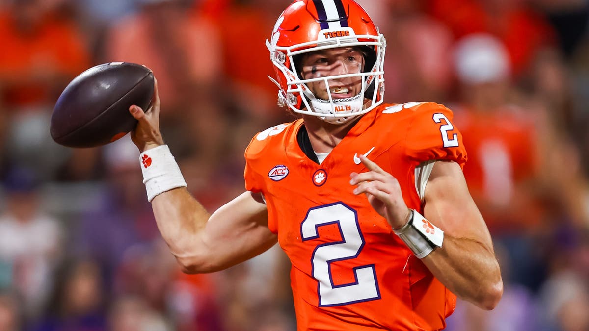 Clemson QB Cade Klubnik has thrown for 842 yards, 13 touchdowns and an interception in his last three games.?