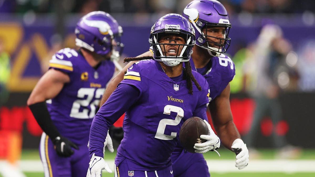 Tom Brady's Power Rankings Who made the GOAT's updated Top 5 teams