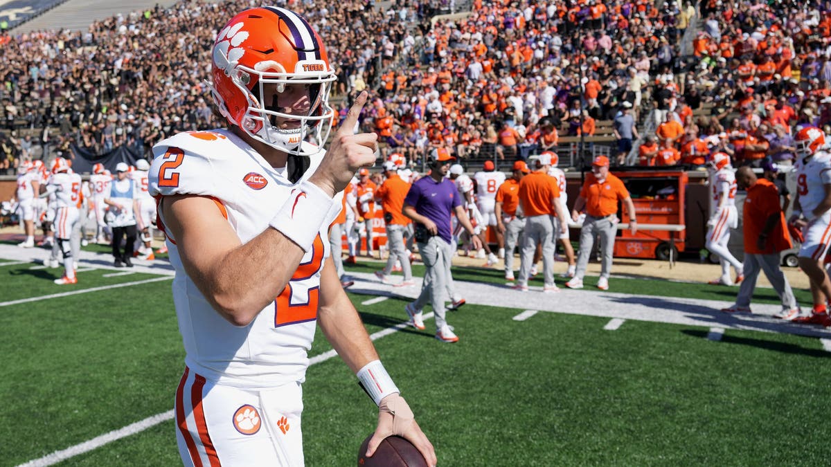 QB Cade Klubnik has helped Clemson's offense score nearly 49 points per game since its Week 1 loss. (Photo by Grant Halverson/Getty Images)