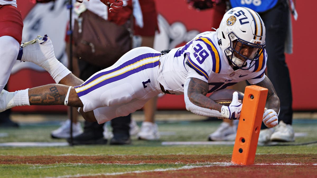 LSU RB Caden Durham rushed for three touchdowns in its win over Arkansas. (Photo by Wesley Hitt/Getty Images)