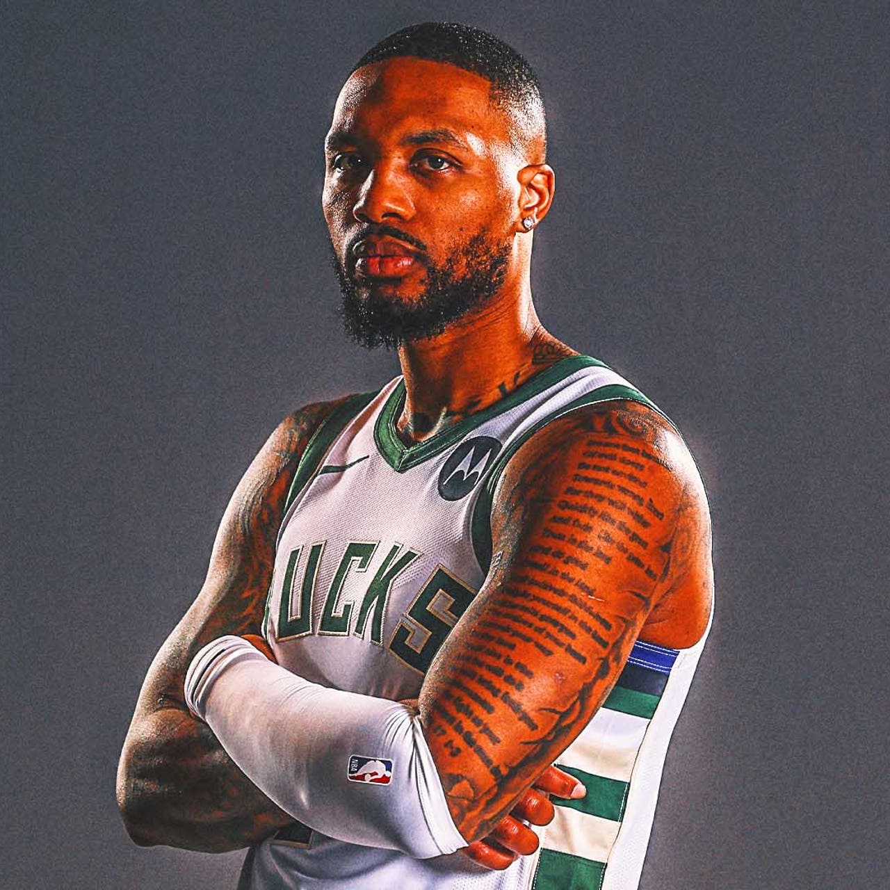 Damian Lillard is out for 'revenge' with Bucks after 'toughest year of my  life' | FOX Sports, image size:1280x1280