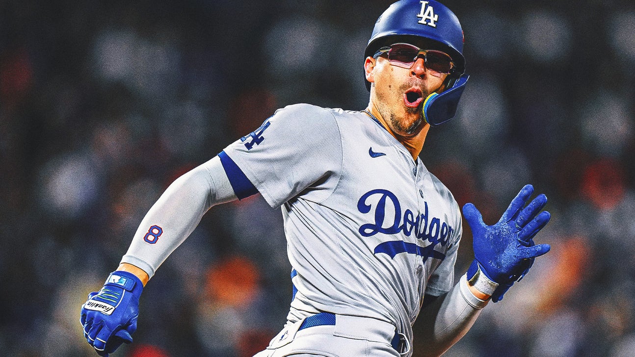 How does the Dodgers' Kiké Hernández transform into a star every October? |  FOX Sports