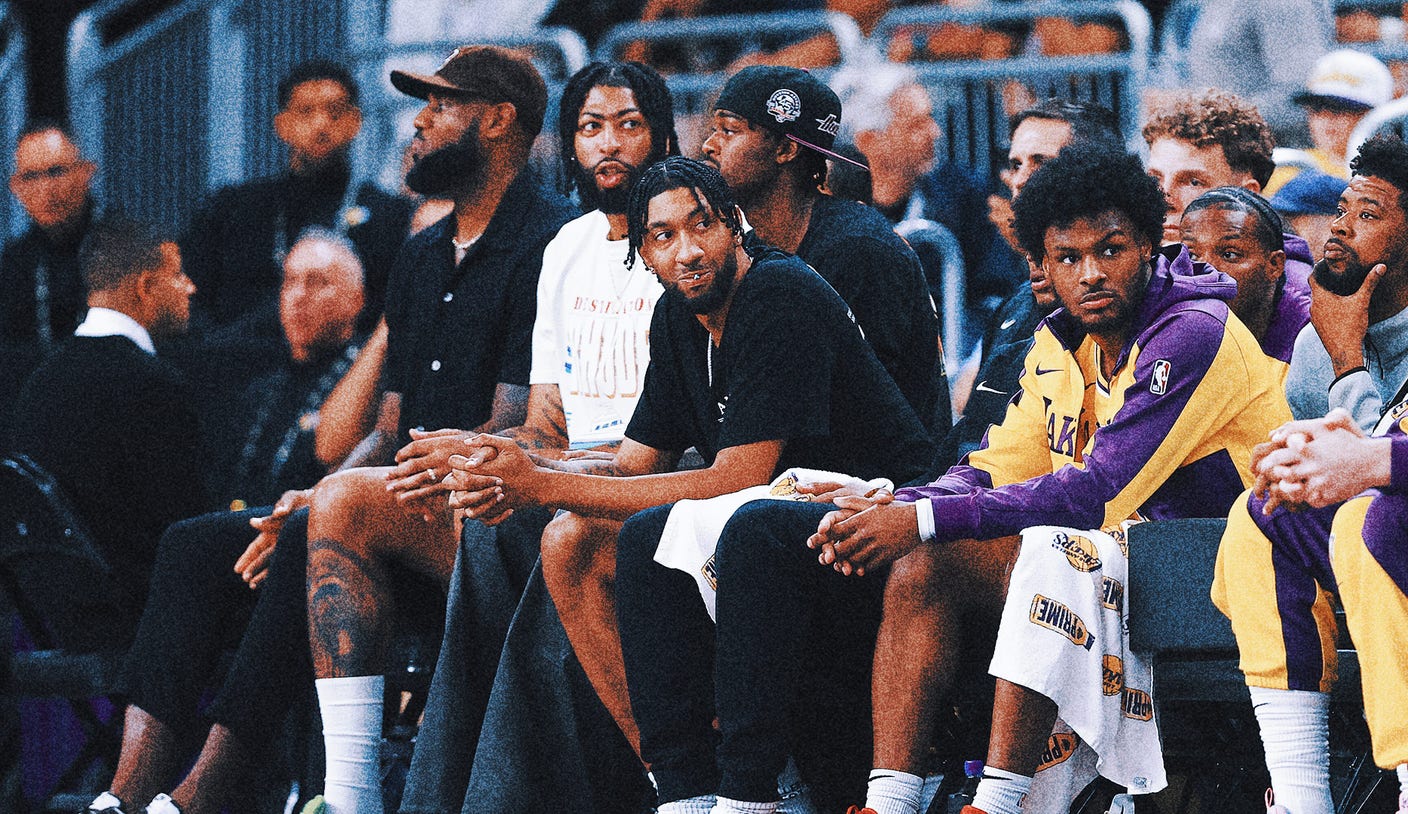 LeBron James to share the court with Son Bronny for their first game together against the Suns