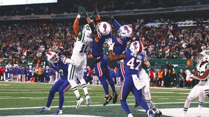 NEXT Trending Image: Aaron Rodgers throws another Hail Mary before halftime of Jets vs. Bills