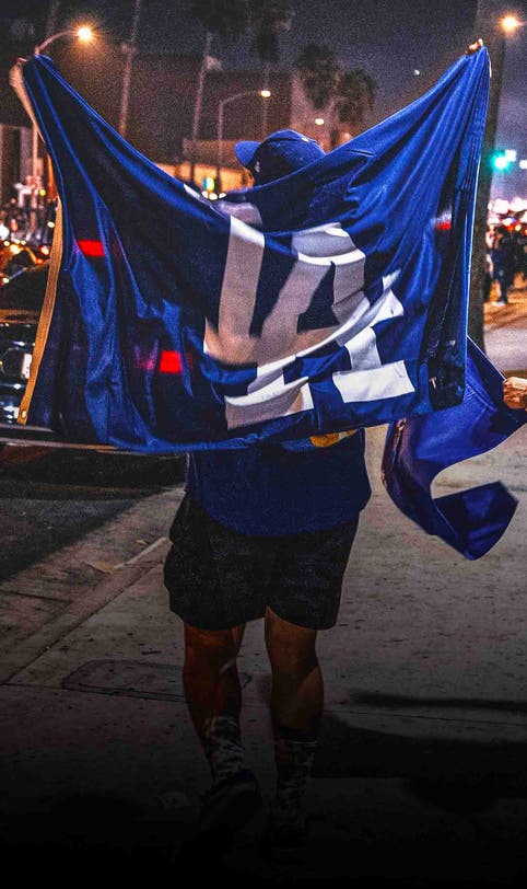 L.A. sees bus burned, store thefts and rowdy crowds after Dodgers win World Series