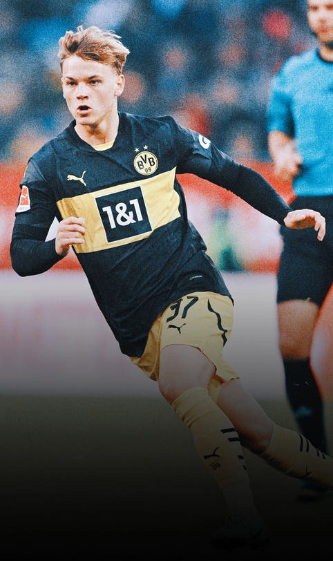 18-year-old US forward Cole Campbell makes debut with Borussia Dortmund