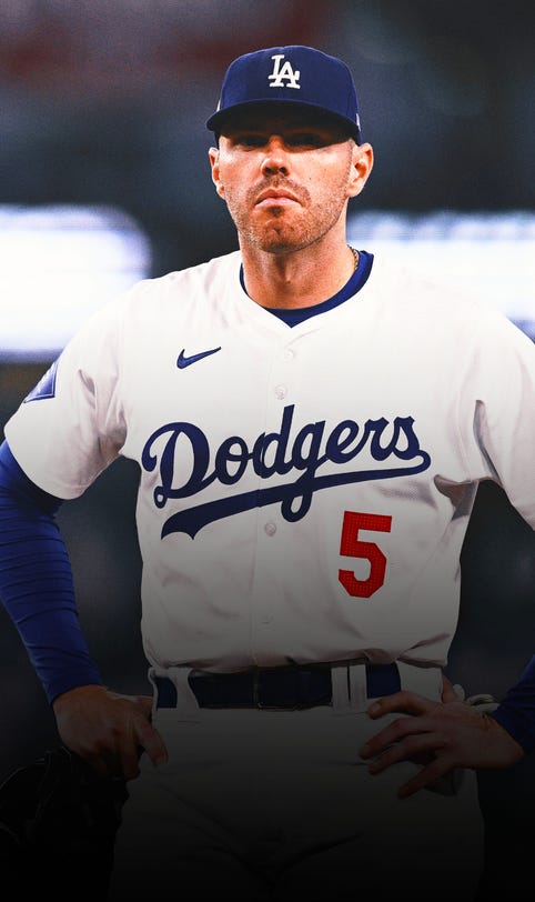 Dodgers' Freddie Freeman out for Game 6, Michael Kopech to open bullpen game