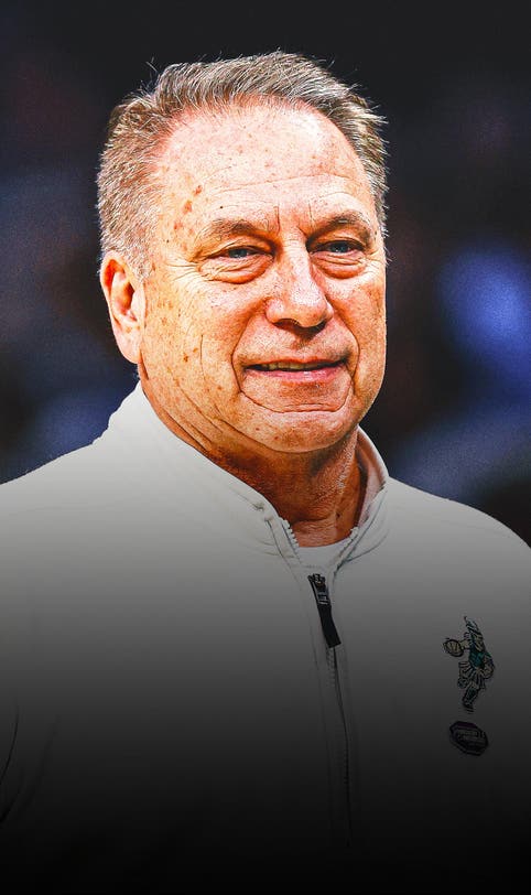 Tom Izzo honored by alma mater Northern Michigan during exhibition game