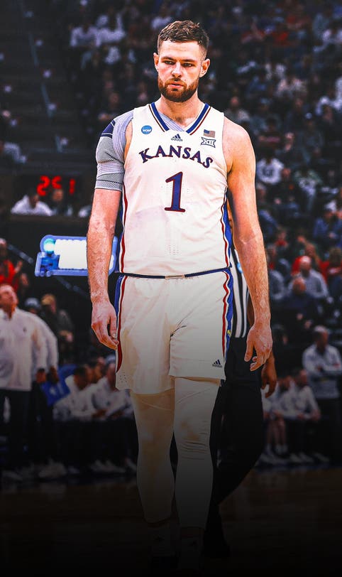 AP Top 25: Kansas gets No. 1 nod ahead of Alabama, UConn in preseason poll