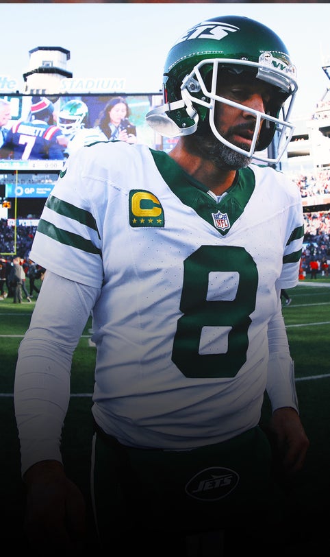 Aaron Rodgers, Jets coach riff on 'darkness' after upset loss to Patriots