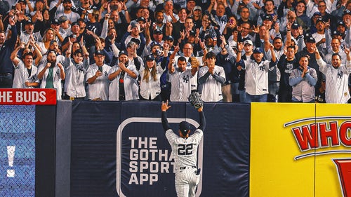 MLB Trending Image: Inside Juan Soto's emotional exit from the Yankees clubhouse: 'Stay with us'
