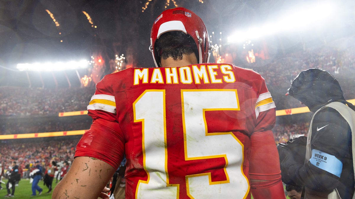 Patrick Mahomes and the still-undefeated Chiefs continue to loom large over the rest of the NFL. (Photo by Michael Owens/Getty Images)