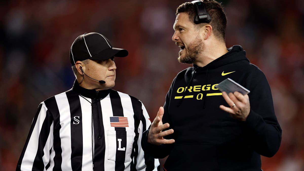 Prior to Saturday's win over Wisconsin, Dan Lanning's Oregon team had won seven of its last eight games by at least 21 points. (Photo by John Fisher/Getty Images)