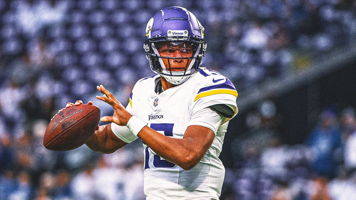 Joshua Dobbs went 2-2 as the Vikings' starting quarterback. (Photo by Stephen Maturen/Getty Images)