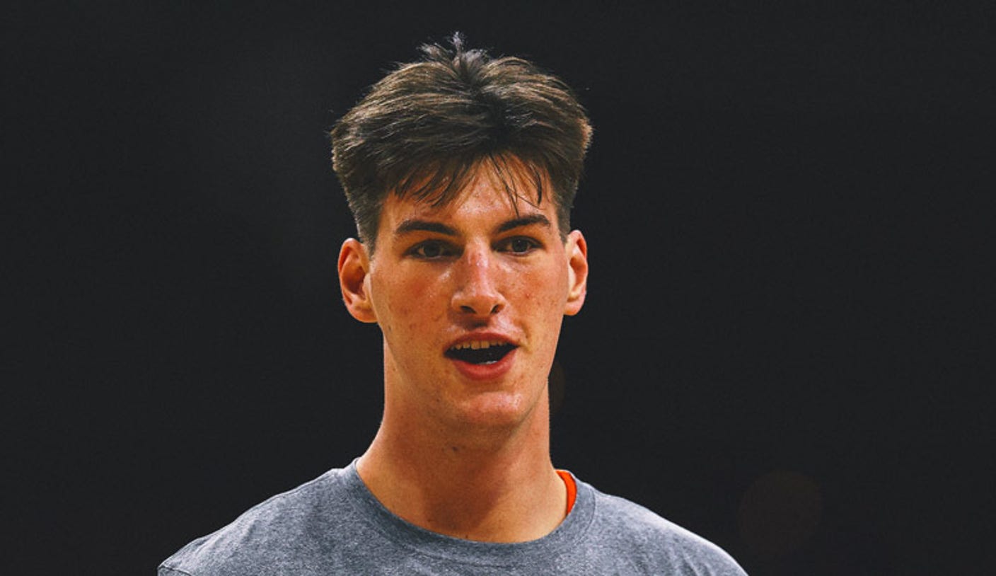 7-Foot-9 Teen Olivier Rioux to Redshirt at Florida in 2024