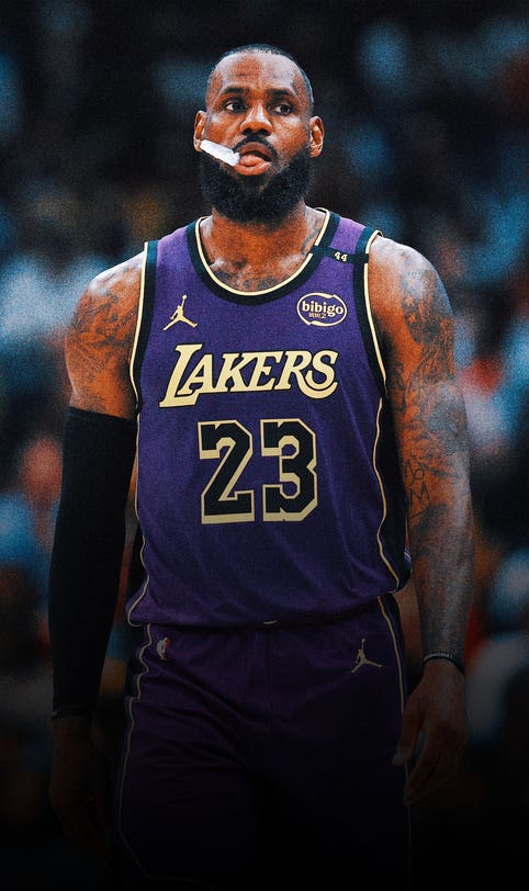 LeBron James says he's taking a social media break for now