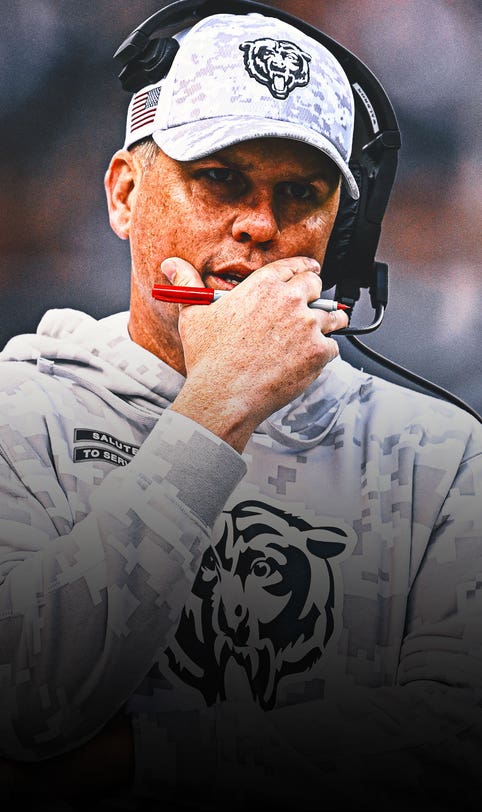Bears mulling over whether to fire offensive coordinator Shane Waldron