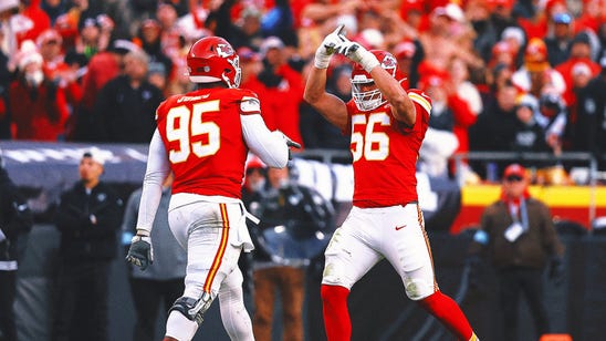 Chiefs recover botched snap by Raiders in final seconds, clinch playoff berth