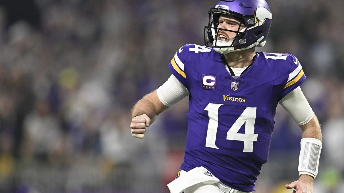 The Vikings should reward Sam Darnold with a lucrative contract.