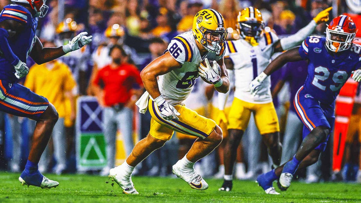 Mason Taylor has impressive NFL bloodlines, as his father (Jason Taylor) and uncle (Zach Thomas) are both in the Pro Football Hall of Fame.(Photo by David Rosenblum/Icon Sportswire via Getty Images)