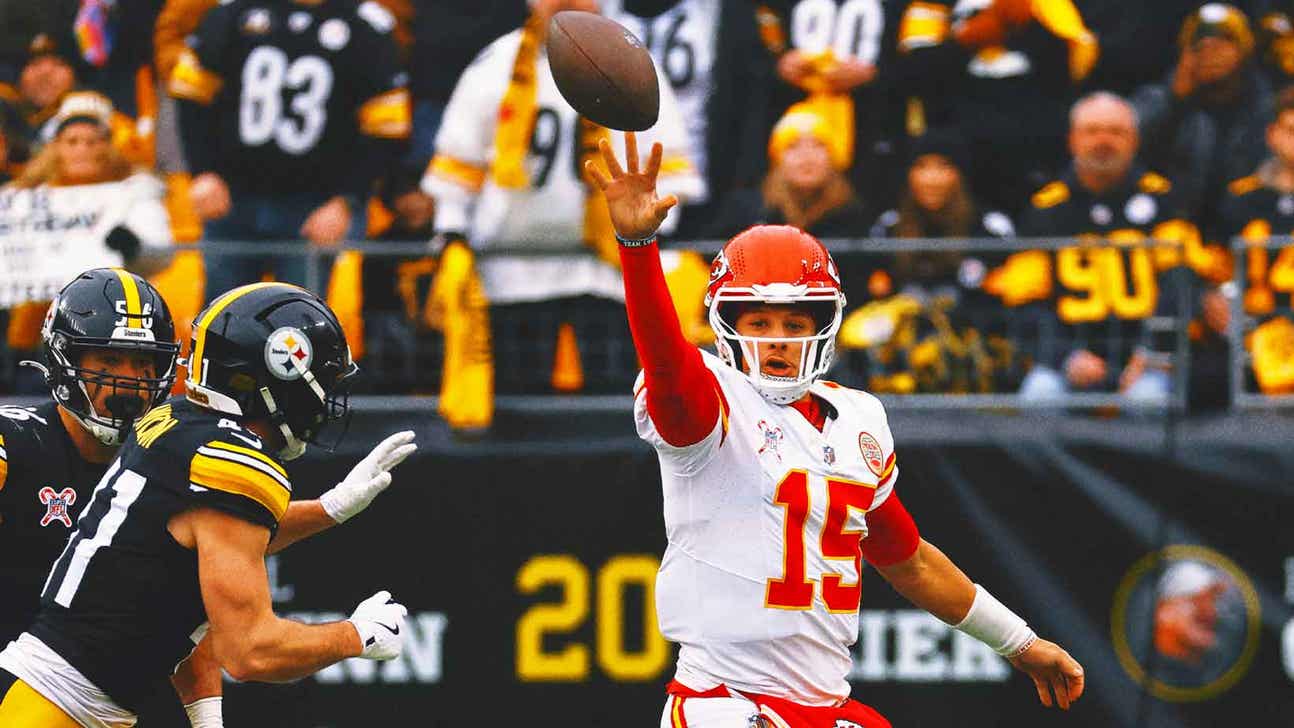 Chiefs clinch AFC's top seed by breezing past the skidding