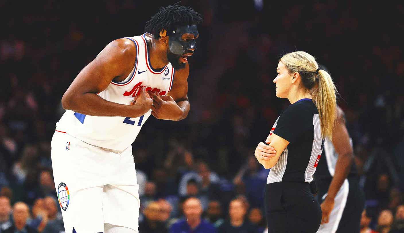 Joel Embiid terlontar dengan 2 teknikal dalam pertandingan vs. Victor Wembanyama dan Spurs