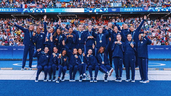 USWNT Year In Review: Emma Hayes leads USA to gold, but loses several star players