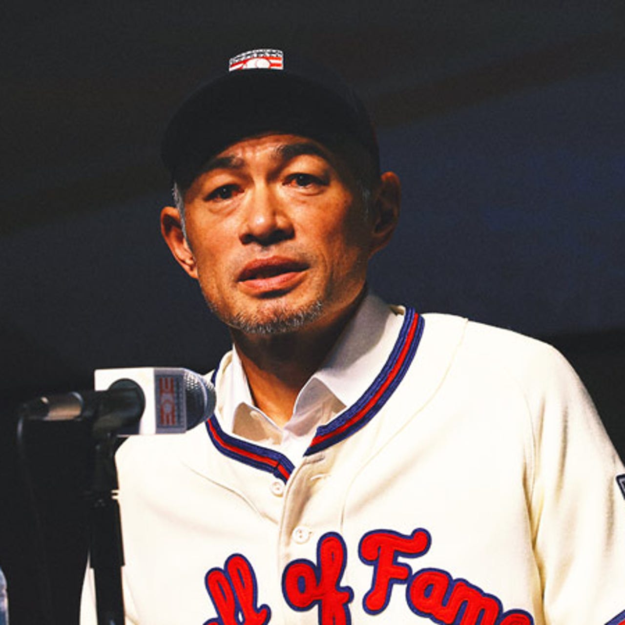 Ichiro Suzuki wants to have a drink with writer who left him off