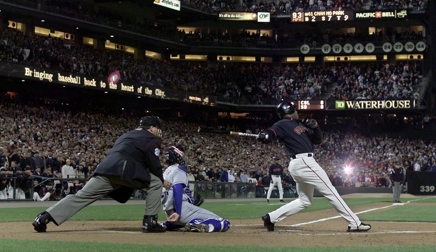 Barry Bonds Statue Coming Outside of Oracle Stadium, Giants' Ballpark
