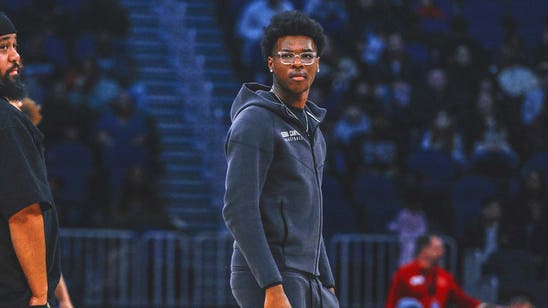 Bryce James, younger son of LeBron James, commits to Arizona