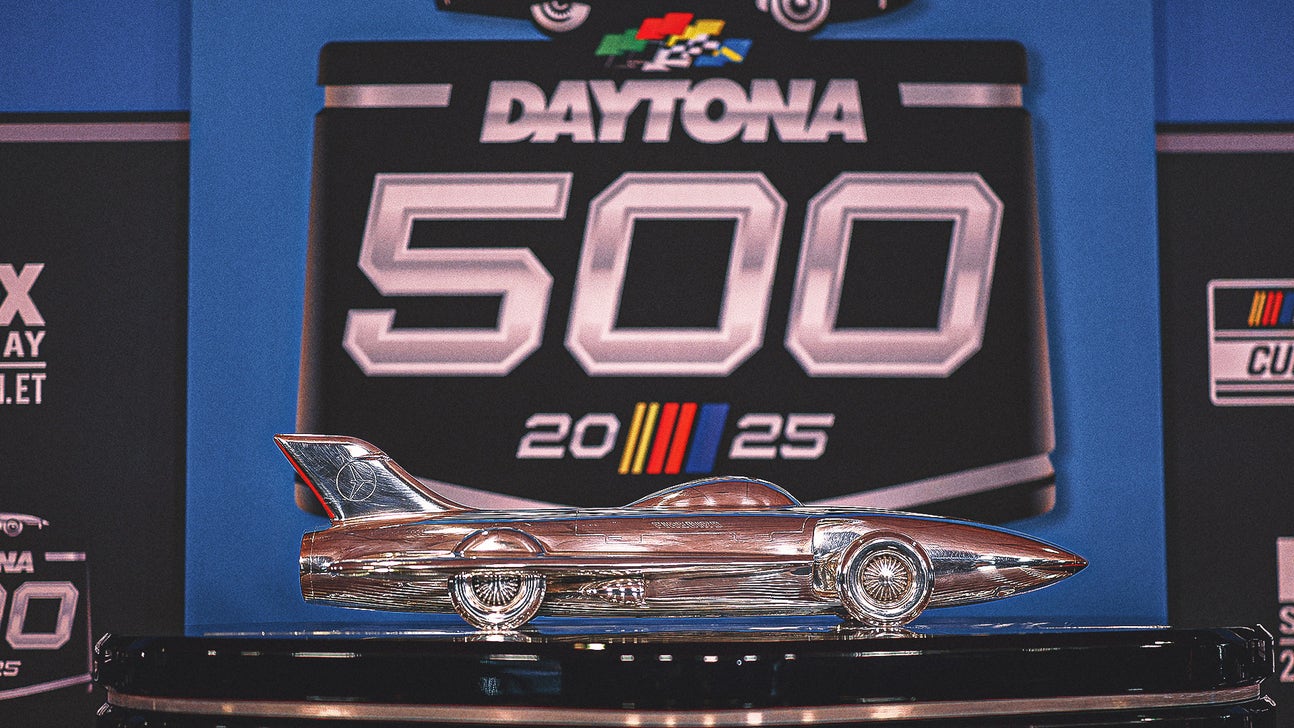 With bad weather looming, NASCAR moves start time for Daytona 500 on FOX