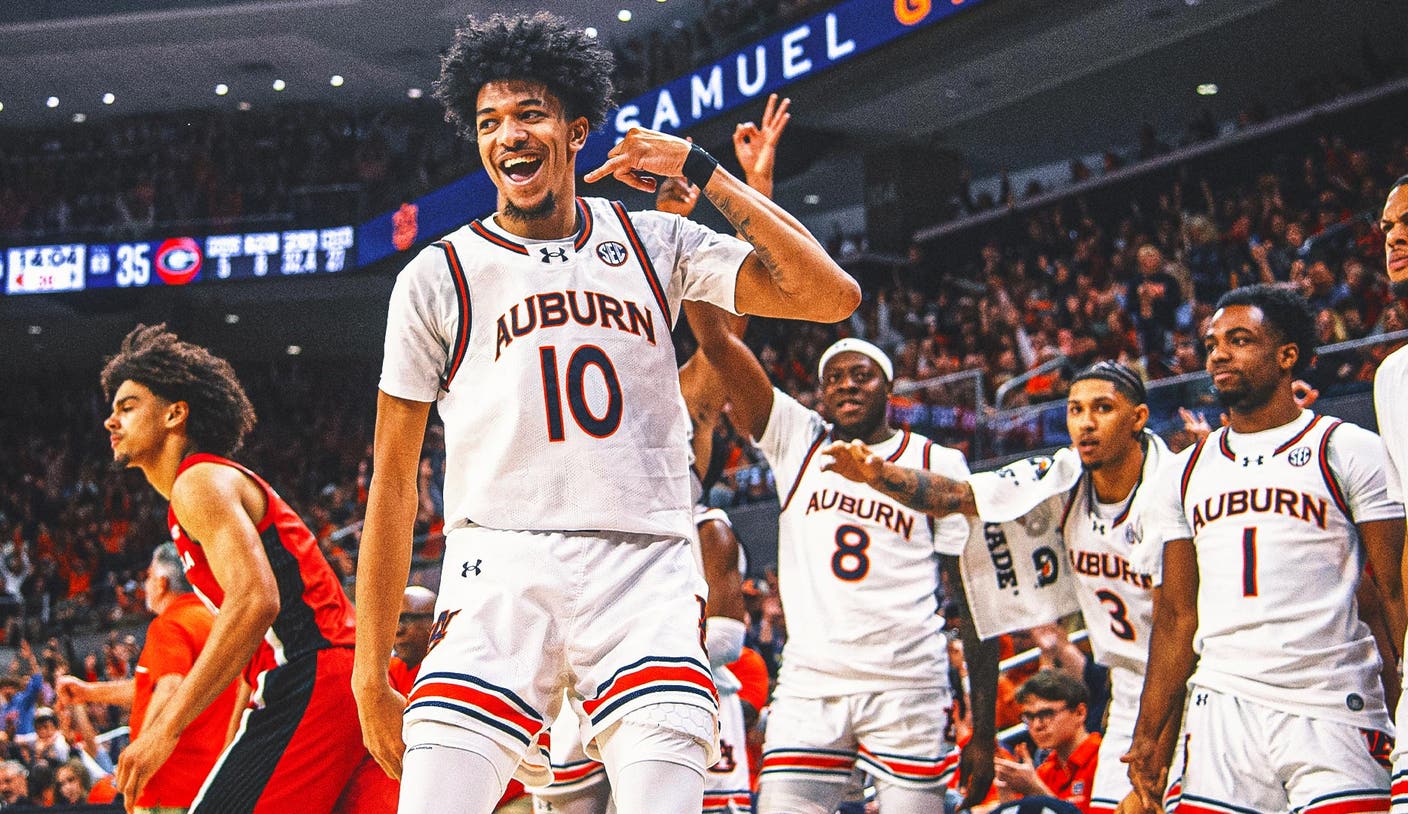 AP Top 25: Auburn holding strong atop men's poll; preseason No. 1 Kansas  out | FOX Sports