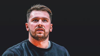 2025 NBA odds: Will Lakers or Mavericks win more regular-season games?